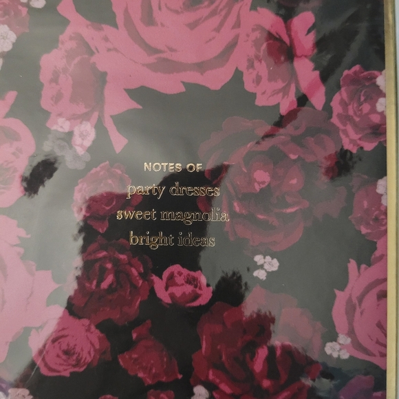 VICTORIA'S SECRET CANDLE Sweet Magnolia 8.4oz - Picture 4 of 8